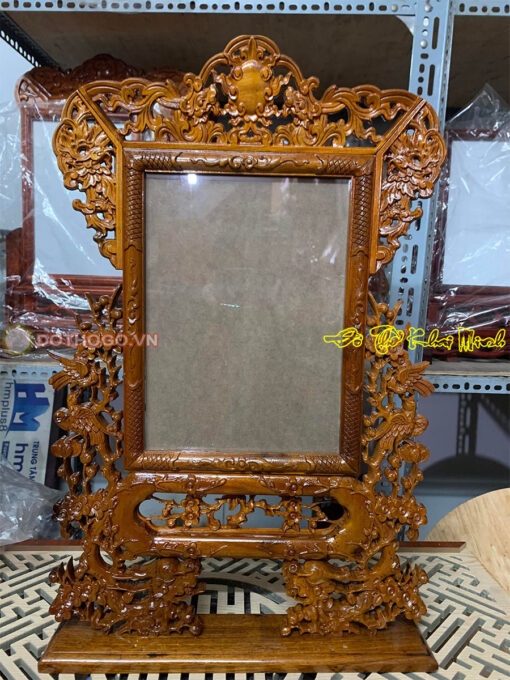 Khung ảnh thờ Rồng hóa Mai gỗ Hương sơn PU