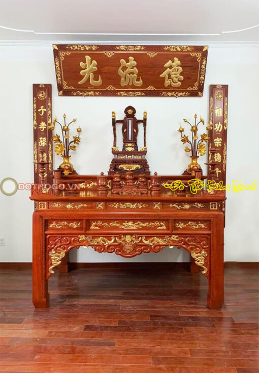 Hoa sen gỗ bàn thờ